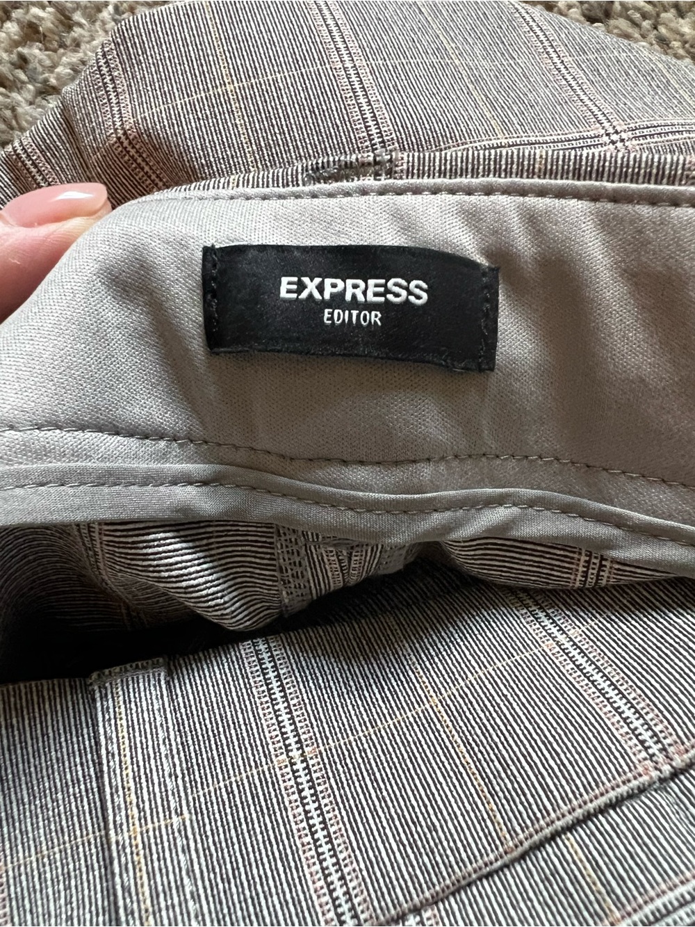 Express Editor Plaid Dress Pants in Gray - Picture 3 of 5